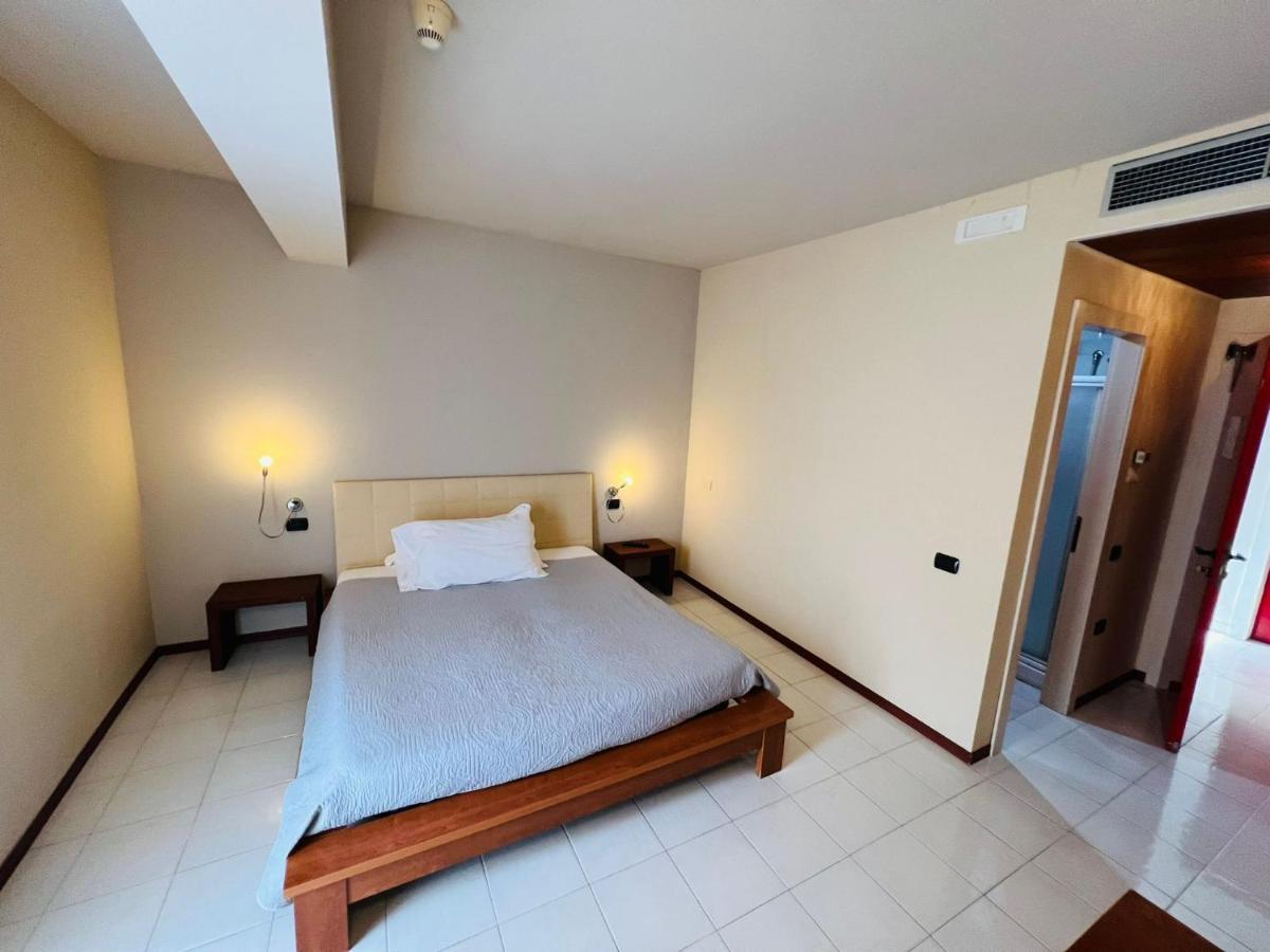 Hotel Garni Santa Caterina Orta San Giulio Kültér fotó